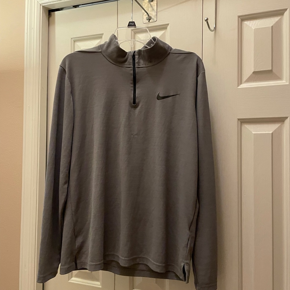 Men’s Nike grey 3/4 zip up pull over